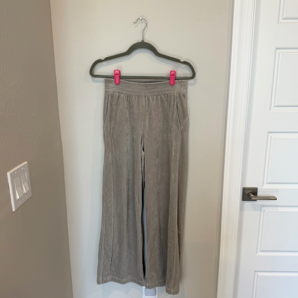 Lululemon Riverstone Scuba Mid Rise Wide Leg Pant Velvet Cord Size 4 - Picture 2 of 6